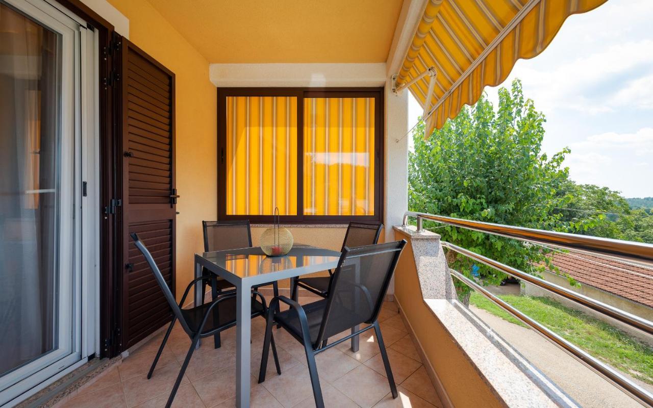 Villa Semy Пазин Екстериор снимка