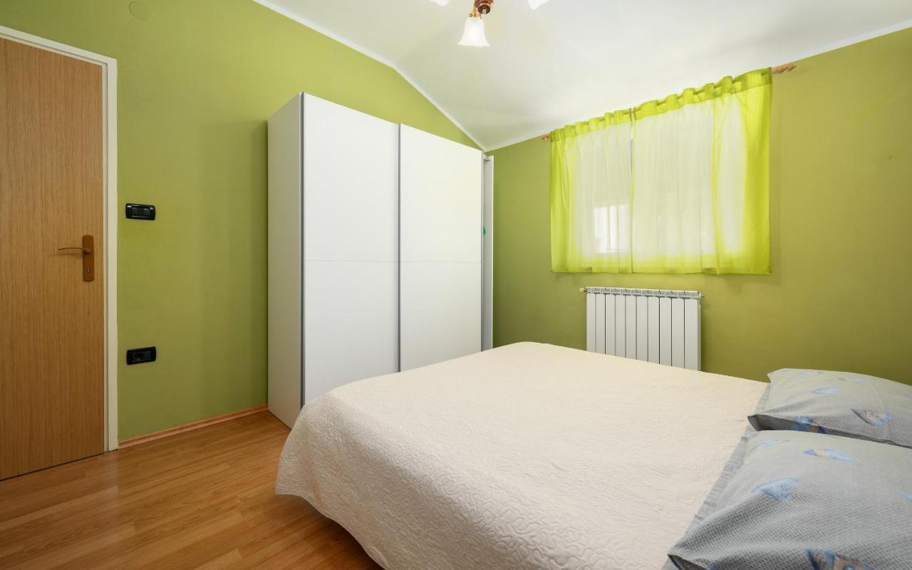 Villa Semy Пазин Екстериор снимка