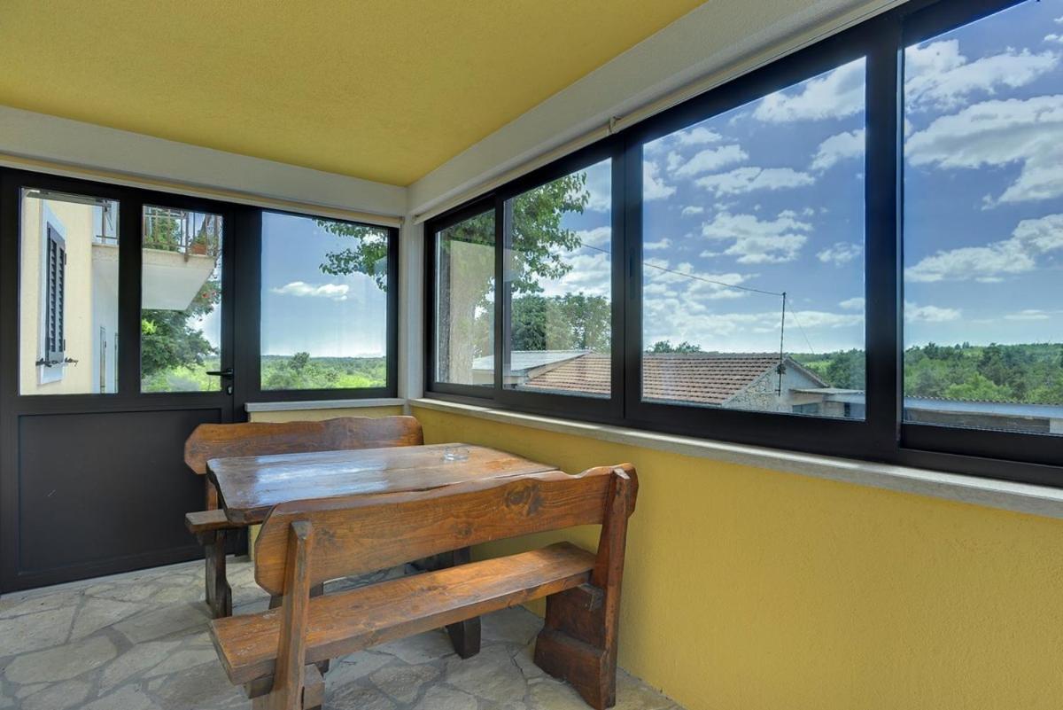 Villa Semy Пазин Екстериор снимка